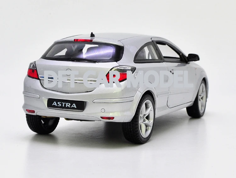 1:18 игрушка из сплава 2005 ASTRA Модель автомобиля для детских игрушечных автомобилей авторизованный игрушки для детей