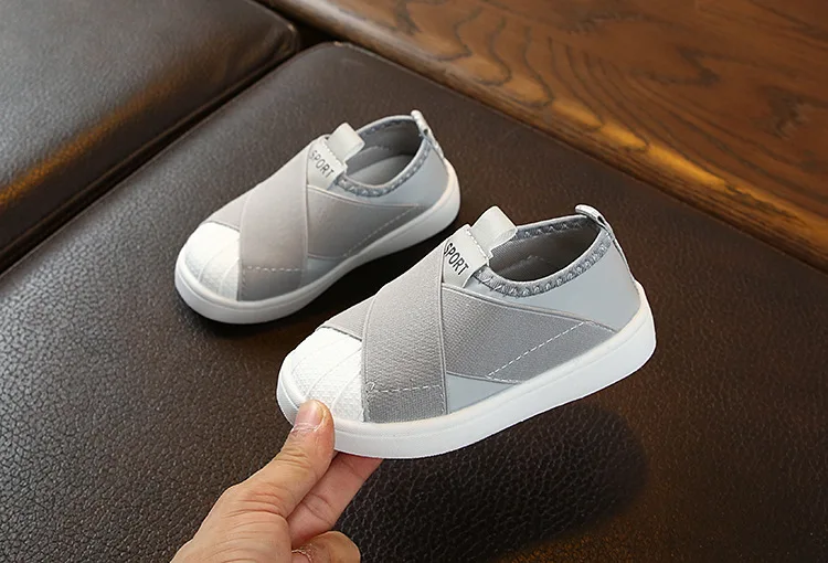 11597342028_1771690637