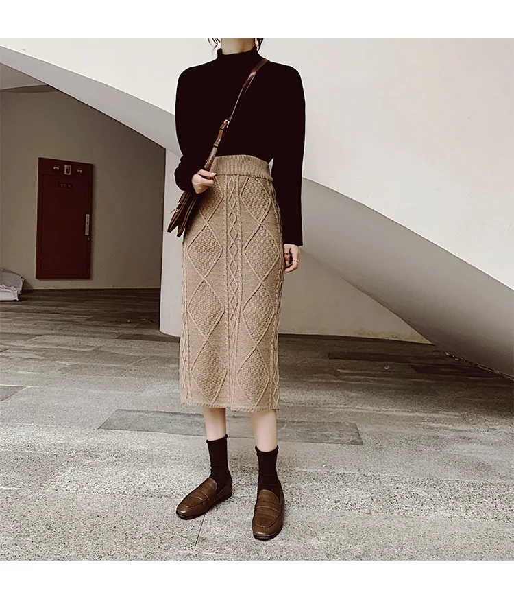 Retro Rhombus Knitted Skirt One-step Skirt Winter Korean-style High-waisted Slimming Mid-length Skirt Women's F5673