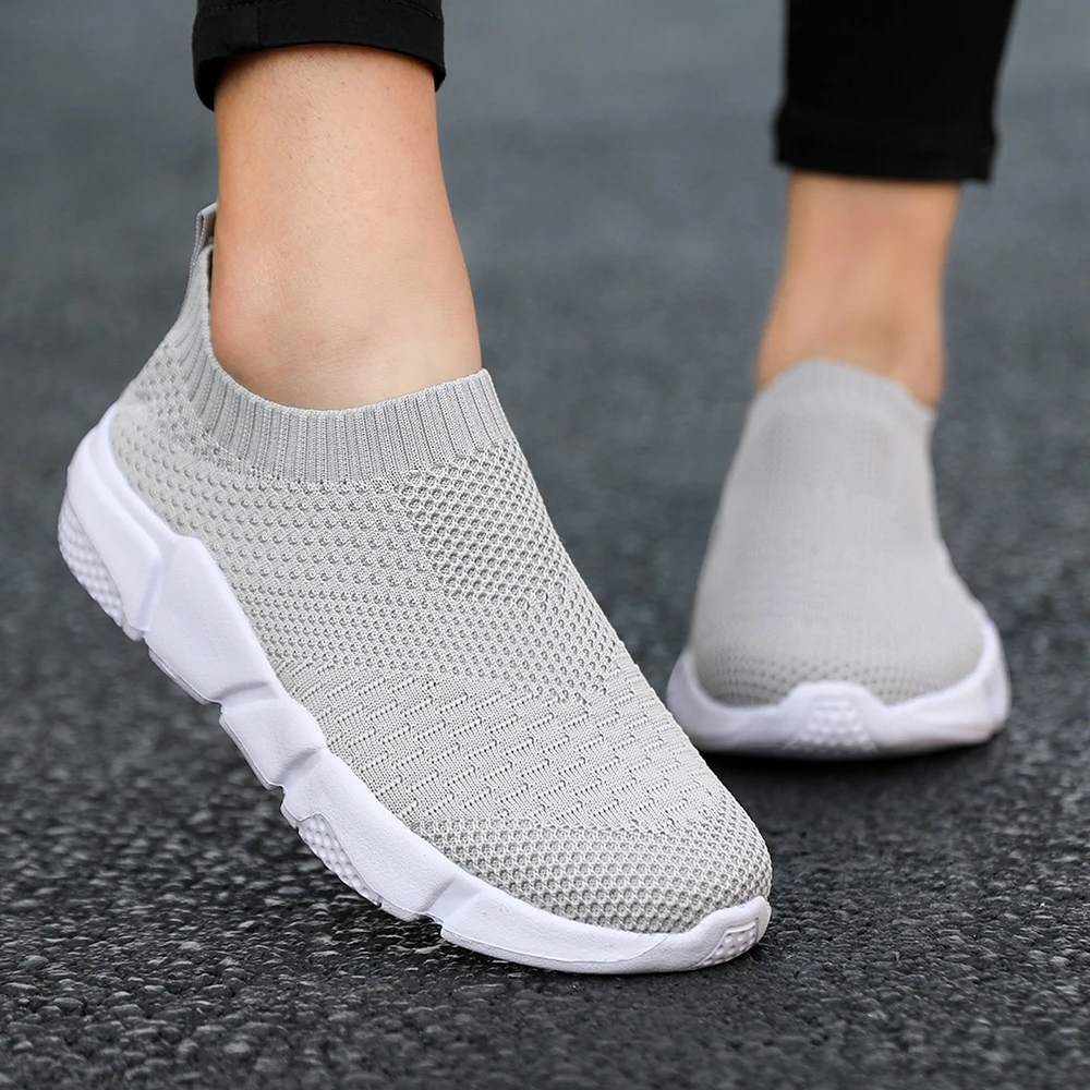 Zapatos negros planos sin cordones para mujer, zapatillas ligeras de calcetÃn para caminar, zapatos informales de verano, mocasines de talla grande 42