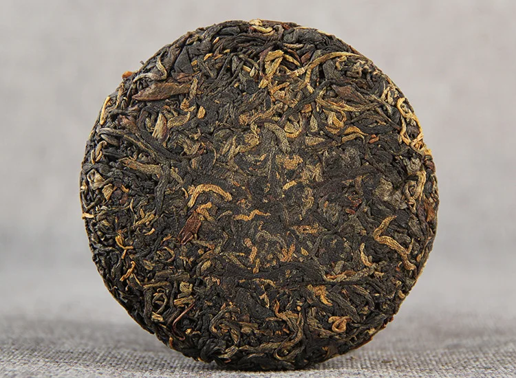 Юньнань высокая гора дианхун дикое древнее дерево чай маленький сладкий черный чай 100 г ароматный