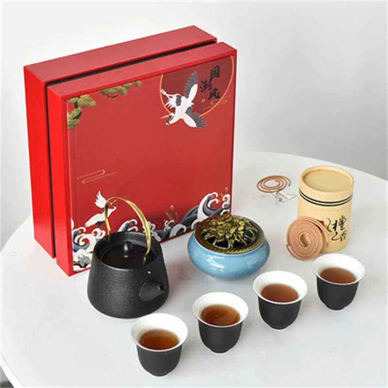 Red Box Black Pot