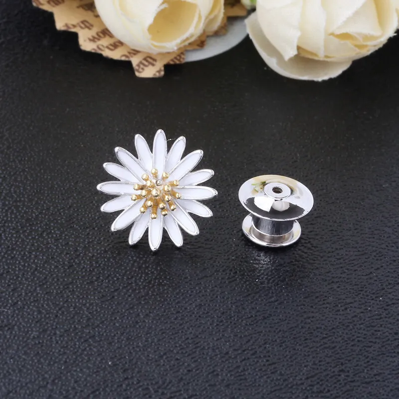 

Little Daisy Collar Pin Korean-style Brothers Needle Collar Button Fashion Brooch Safety Buckle Collar Button