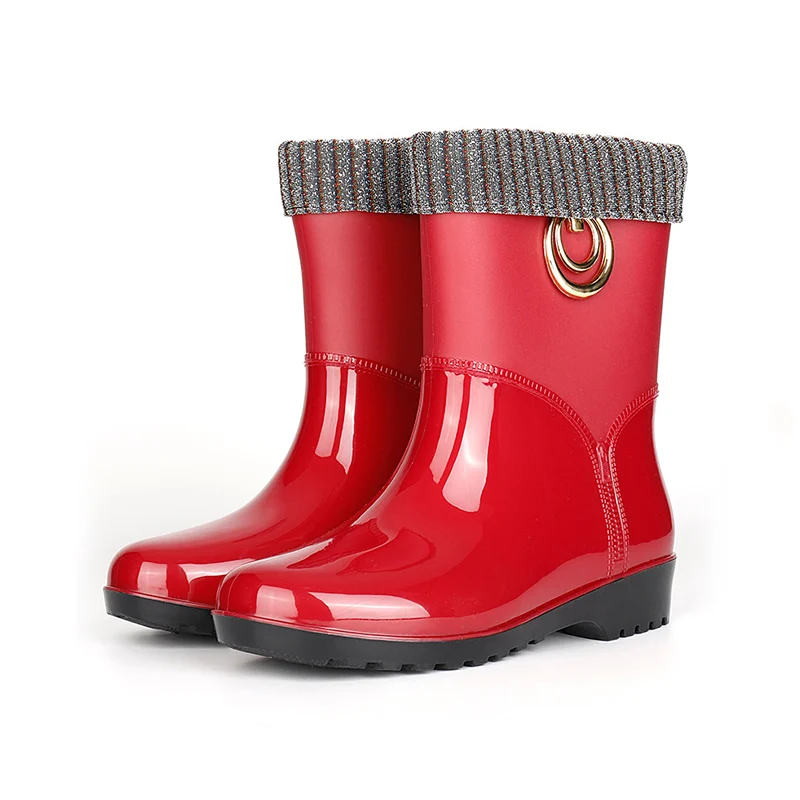 Женские резиновые сапоги из ПВХ с металлическим украшением; женская обувь на низком каблуке; Водонепроницаемая прозрачная резиновая обувь для взрослых; Новая мода - Цвет: red