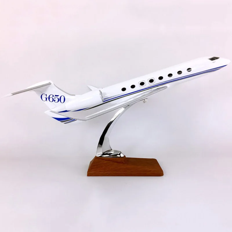 

40cm Diecast airplane 1/133 scale G650 Gulfstream Alloy airplane model landing gear W base plastic plane display toys Collection
