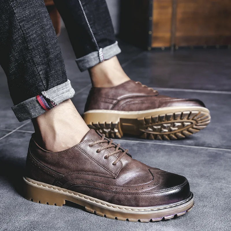 

2019 Summer Hot Selling Low Top Martin Boots Worker Boot Rub Color Bullock England Casual Small Leather Shoes Fashion Trendy Sho