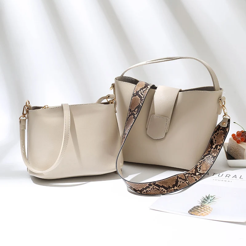 White handbag Женская сумка-мешок, качественная дизайнерская сумка из искусственной кожи, сумка-мессенджер с широким ремнем, большая вместительность, женская сумка на плечо, клатч - Цвет: White handbag
