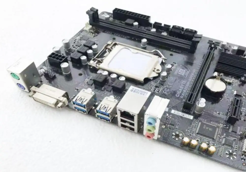 Настольная Материнская плата Gigabyte GA-B250M-D2VX SI B250 для intel DDR4 LGA 1151 32 Гб USB3. 0 SATA3.0 б/у B250M-D2VX SI ПК на по выгодной цене