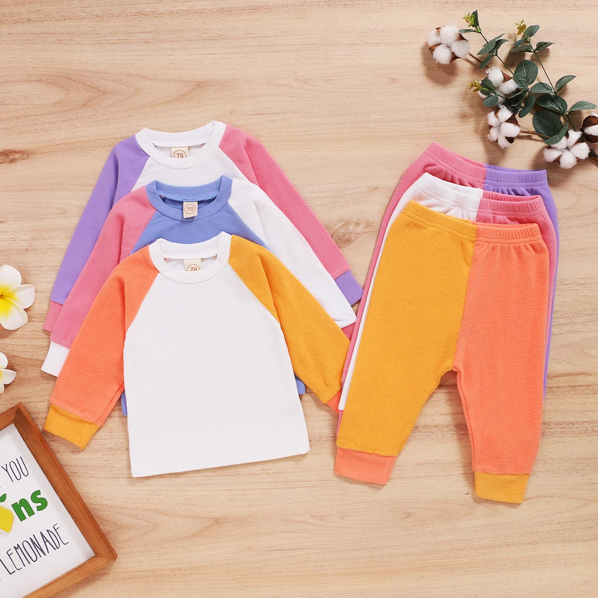 

2 Pieces Baby Girls Suit Set Round Neck Patchwork Long Sleeve Pullover T-Shirt and Elastic Waist Trousers