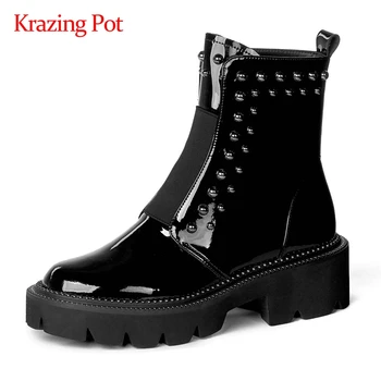 

Krazing pot motorcycle boots genuine leather rivets decorations stretch large size round toe high heel slip on ankle boots L93