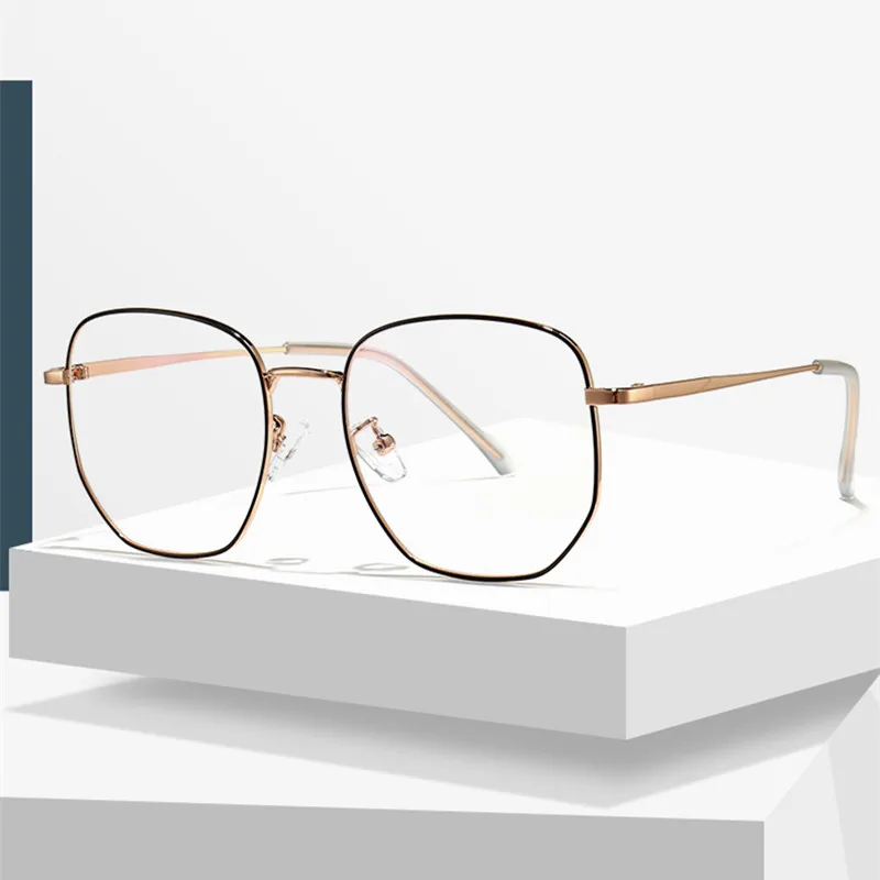 

OEYEYEO New Irregular Frame Metal Myopia Unisex Eyeglasses With Simple Delicate Lines Shows The Calm Neat Style Of The City
