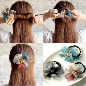 

DIY Woman Flower Donuts Twist Headband Magic Hair Bun Maker Hairstyle Tool Pearl Flower Hair Styling Device Lazy Hair Band Femal