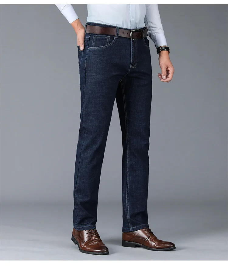 12396507156_658500938