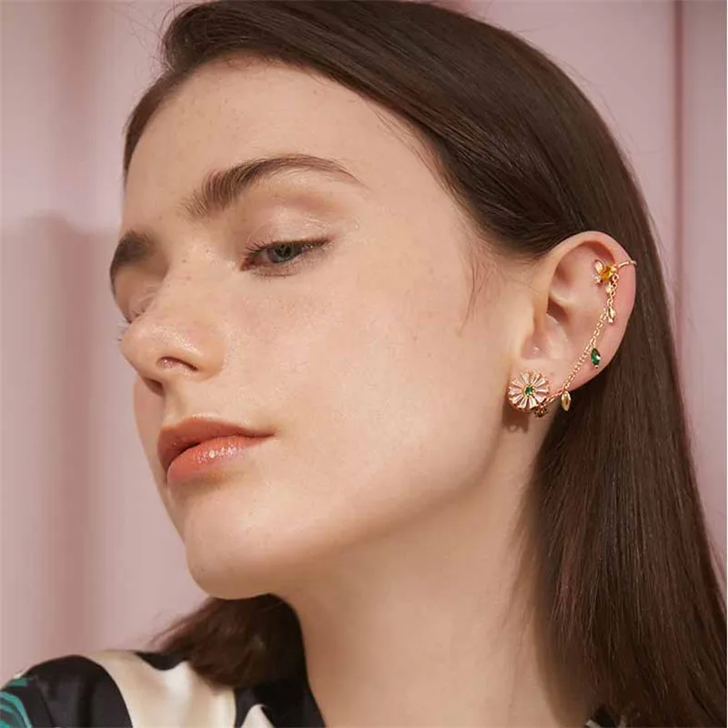 

Korean New Multicolor Zircon Pendant Tassel Earrings Women Crystal Flower Bee Asymmetric Statement Earrings 2019 Jewelry Gifts