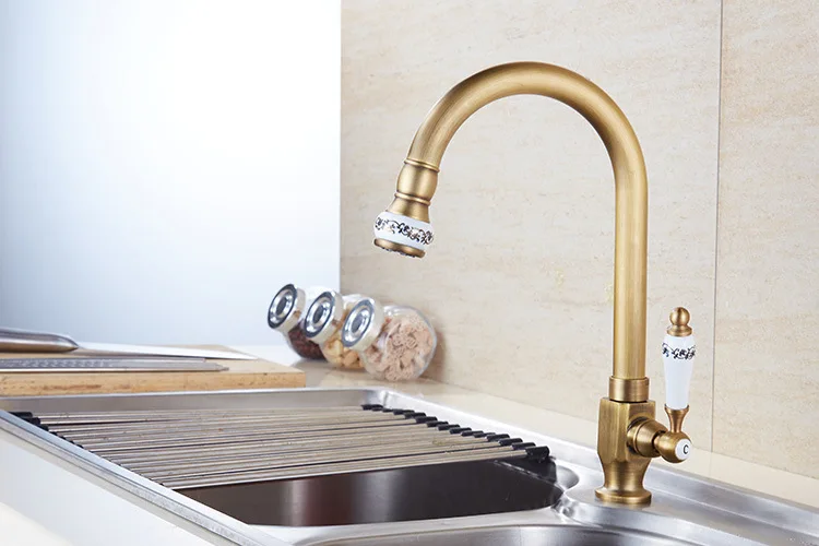 Single Cold Faucet Antique Brushed Brass Tap Basin Sink Faucet 360 Swivel Kitchen Water Crane