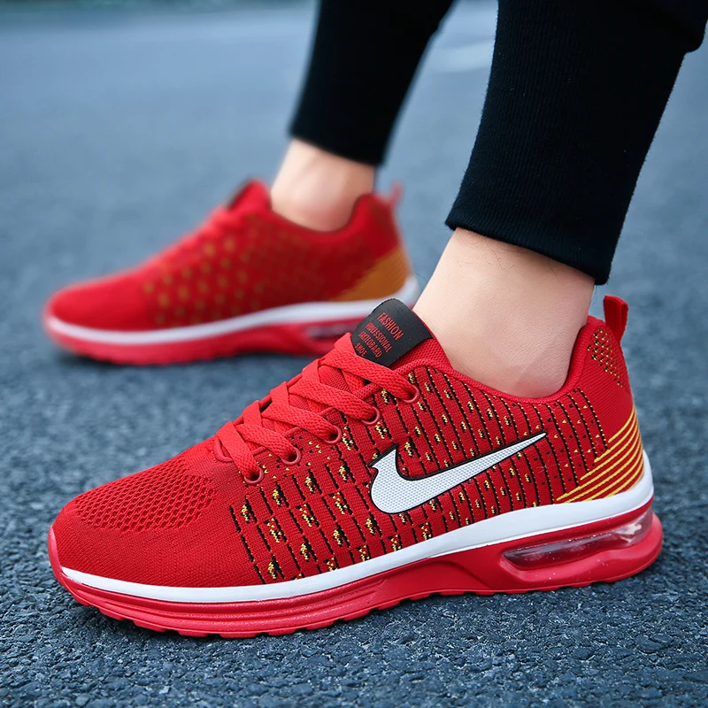 

Fashion Men Sneakers Sports Shoes Breathable Mens Shoes High Quality Comfortable Soft Mesh Men Shoes Durable Jogging Sneakers