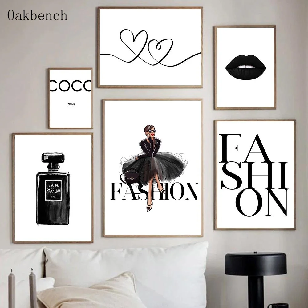 Runway Avenue Fashion and Glam Wall Art Canvas Prints 'The Noir Tarot'  Perfumes - Black, White 