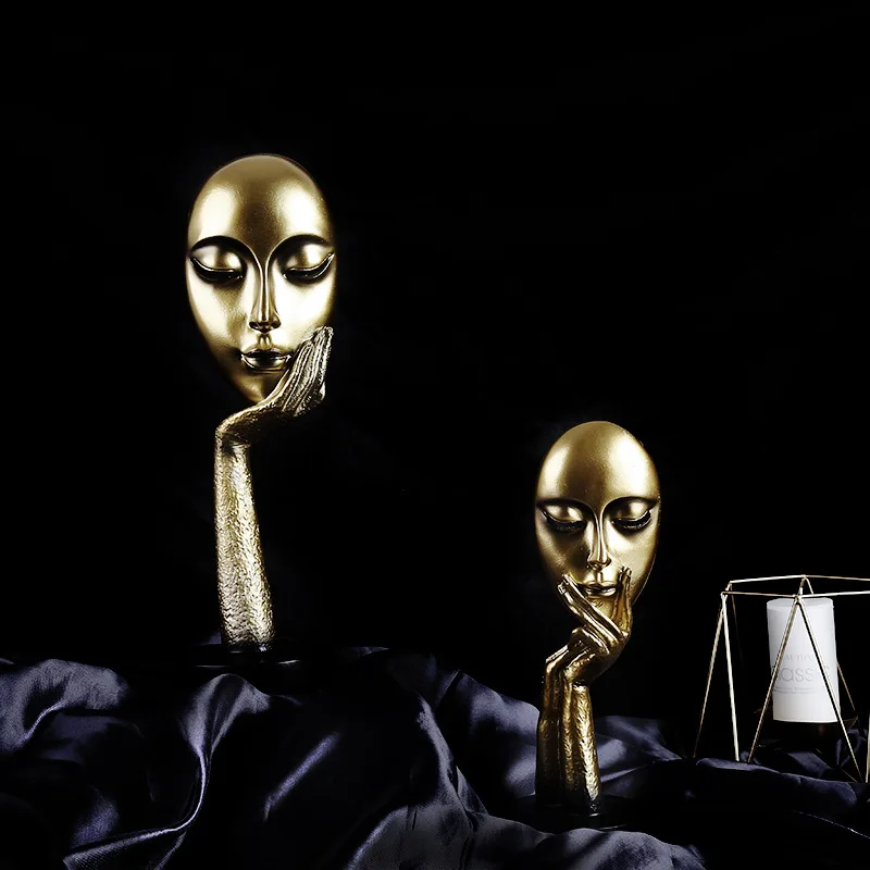 

Northern European-Style INS Metal Light Luxury Resin Crafts TV Stand Model Room Clothing Store Masked Figure Decorations And Orn
