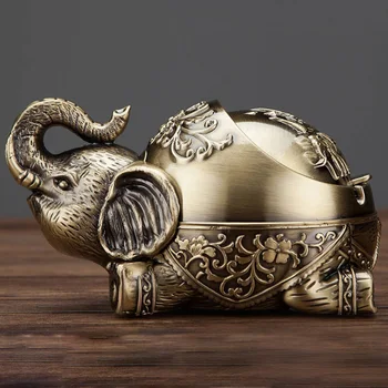 

Living Room With Lid Home Decor Vintage Hand Carved Metal Ashtray Portable Elephant Shape Windproof Gift Office Indoor Outdoor