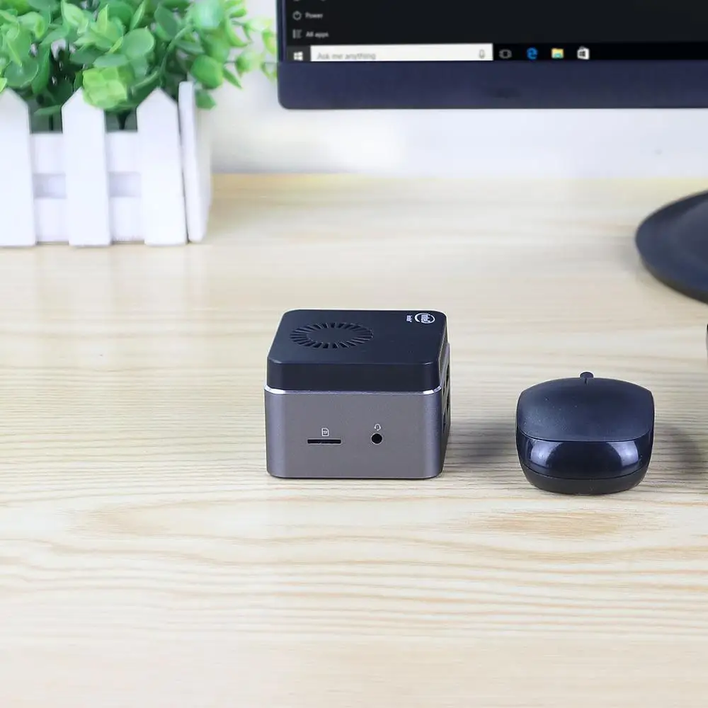 BEBEPC Portable Mini PC Intel Celeron N4100 Quad Cores 8GB LPDDR4 Windows 10 2.4G/5G Dual Band Wifi Bluetooth 4.2 HDMI 2.0 2*USB-2