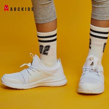 

ABCkids Fashion White Split Leather Shoes Boys Girls Chunky Sneakers White Shoes Lace up Tenis Breathable Casual Shoes for Kids
