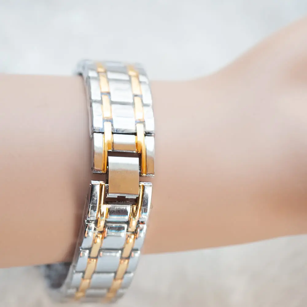Женские часы с бриллиантами, женские модные кварцевые наручные часы, часы с кристаллами, женские серебряные роскошные часы, модные брендовые часы