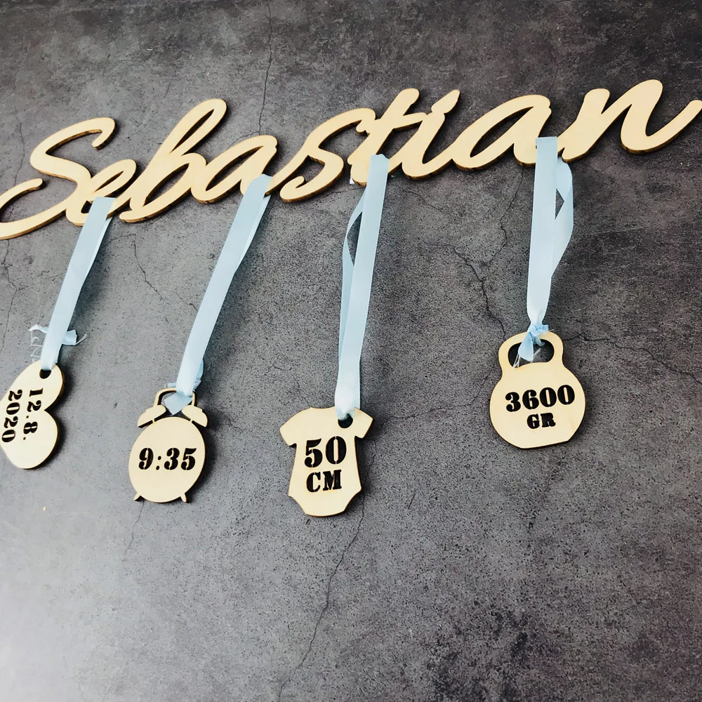 Custom Wooden Baby Shield Sign with names and date, Baby Shower gift birth, Personalized Wall Hanging decoration ,Wall lamp Kinderzimmerdeko (2)