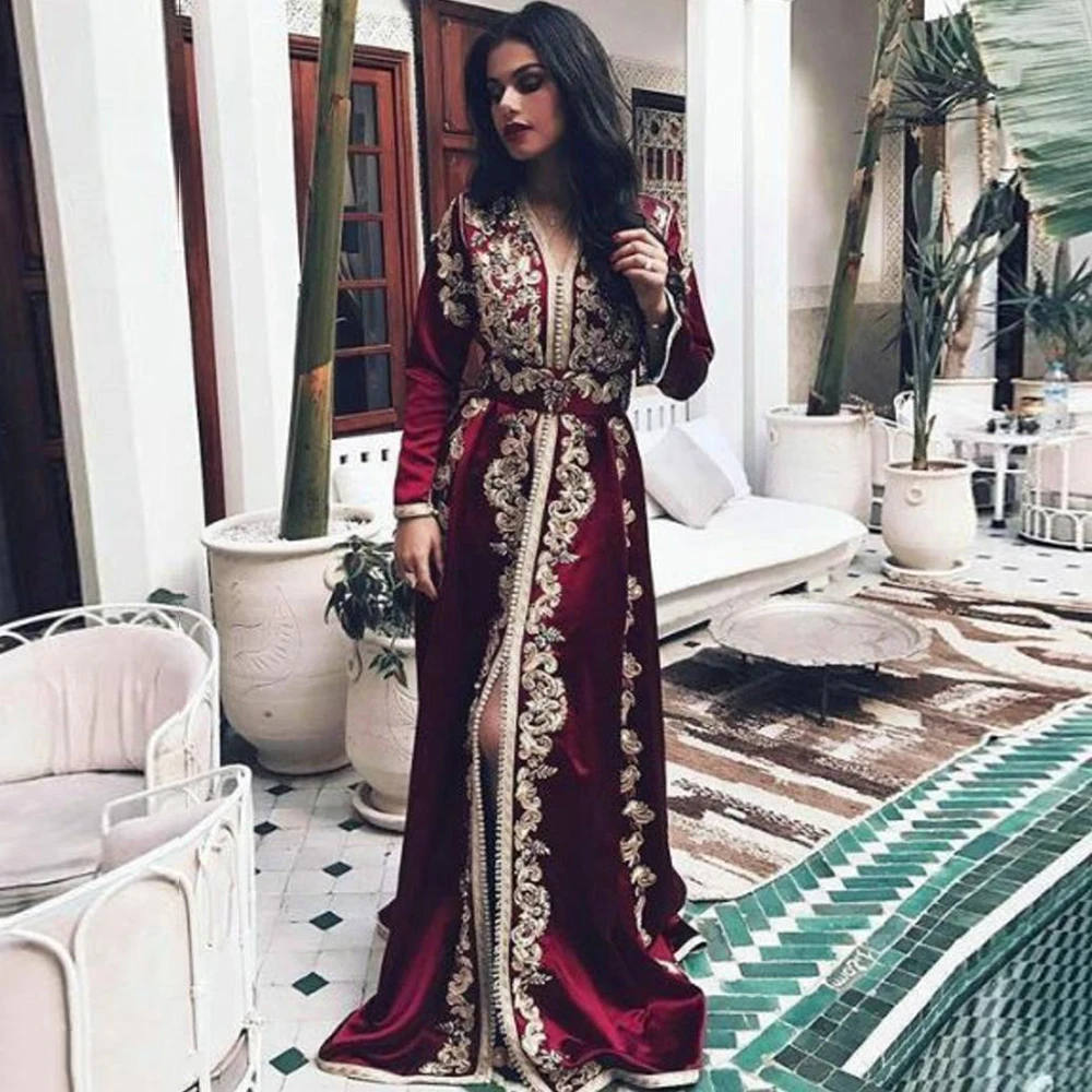 

Charming Burgundy Moroccan Kaftan Dresses V-Neck Caftan Dress 2020 Embroidery Beading Muslim Evening Dress Party robe be soiree