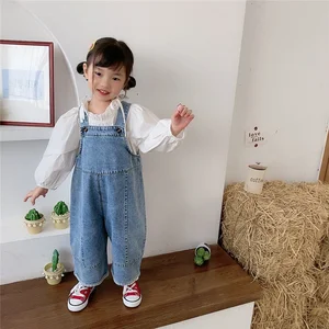 Весенние детские Широкие джинсовые брюки в Корейском стиле, свободные универсальные повседневные брюки большого размера для мальчиков и девочек