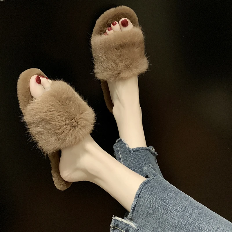 

Shoes Woman 2019 Slippers Fur Luxury Slides Shallow Plush New Designer Flat Soft Basic Rubber PU Fashion Slippers Fur
