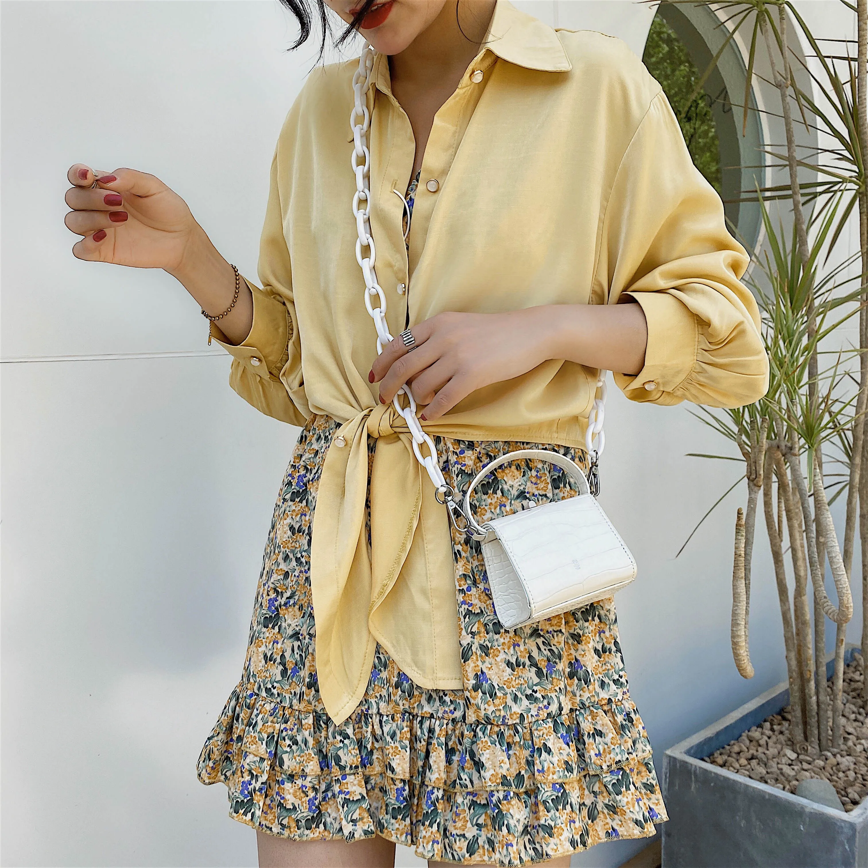 Акриловые толстые цепи мини сплошной цвет ПУ кожа сумки через плечо для женщин 2020