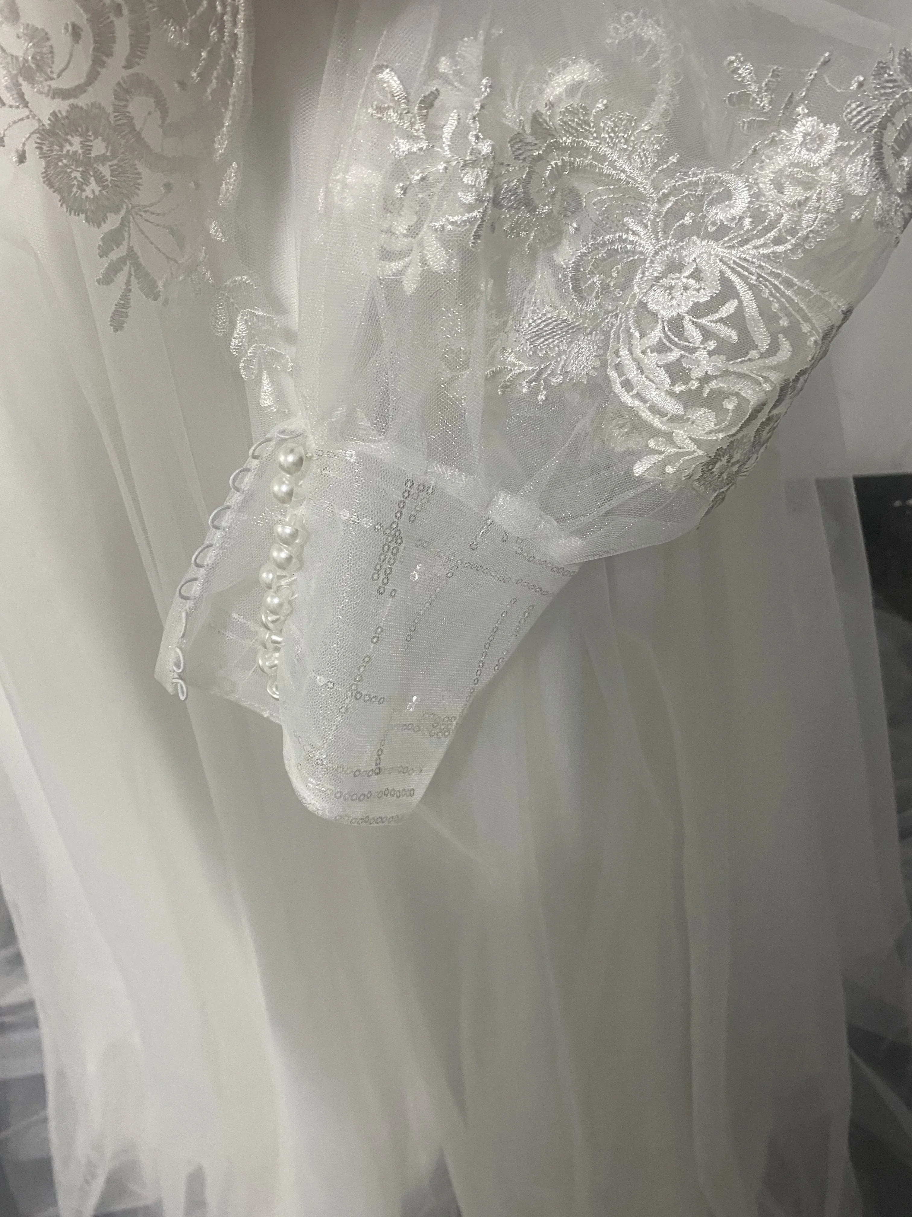 Fashion A-line Lantern Long Sleeve Wedding Dresses Lace Applique Boho Illusion Back Noivas Sposa Suknia Robe De Mariee