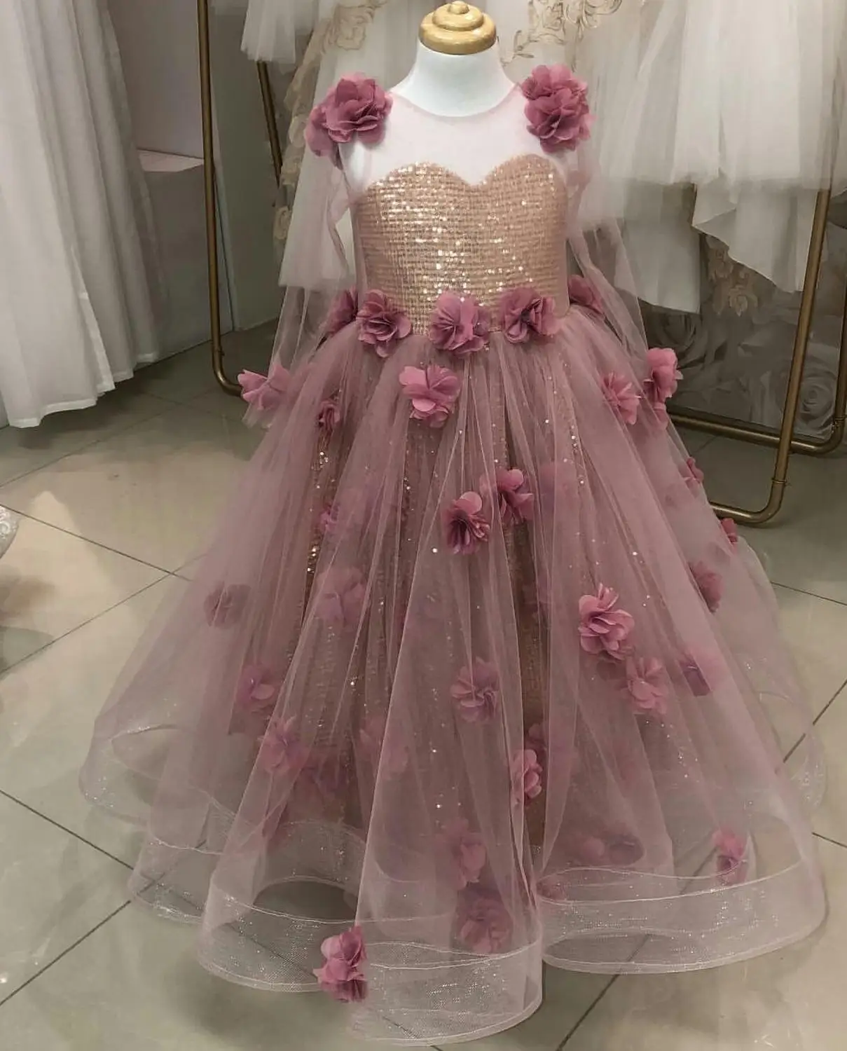 Roze 3 D Bloem Applique Bloemen Meisjes Jurk Meisjes Verjaardagsfeestje Jurken Roze Luxe Meisjes Pageant Jurken 3 D Bloem applique Roze 3 D Bloem Applique Bloemen Meisjes Jurk Meisjes Verjaardagsfeestje Jurken Roze Luxe Meisjes Pageant Jurken 3 D Bloem applique