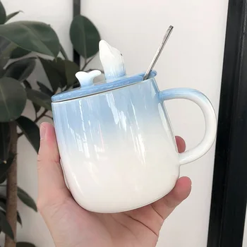 

Creative three-dimensional dolphin mug,Mugthat can be used as a mobile phone holder Drinkware coffee Mugs milk cups