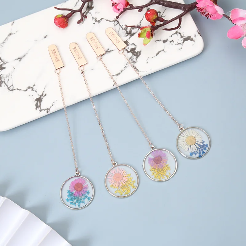 

Crystal Dried Flower Alloy Bookmark Creative Classical Exquisite Metal Art Pattern Book Mark Page Folder Office School Supplies