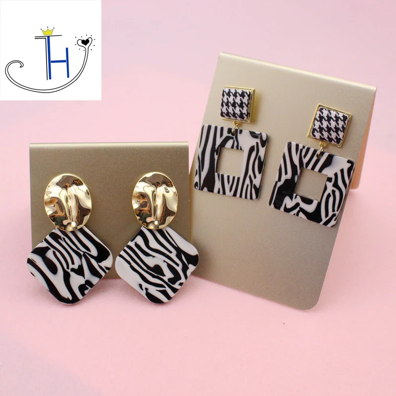 

THJ Vintage Fashion Zebra Pattern Acrylic Dangle Earrings Women Exaggerated Geometric Big Drop Earrings Acrylic Jewelry Gifts