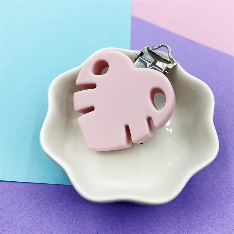 1pcs Perle Silicone Leaves Shaped Clips BPA Free DIY Baby Soother Nursing Dummy Draft Teethiing Toys Clips Teething Toys Silicone Teething Toys Baby Teething Toys