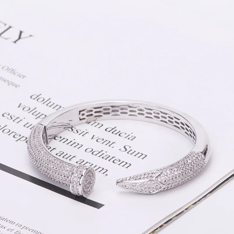 White Gold Color Модные полые браслеты из розового золота, дизайн, роскошная форма ногтей, высокое качество, циркон, элегантные ювелирные изделия для женщин, подарок - Окраска металла: White Gold Color