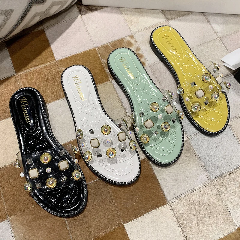 

2020 Summer Rivet Transparent Slippers Green Yellow Fashion Designer Slides Black White Flat Beach Flip Flops Casual Shoes Woman
