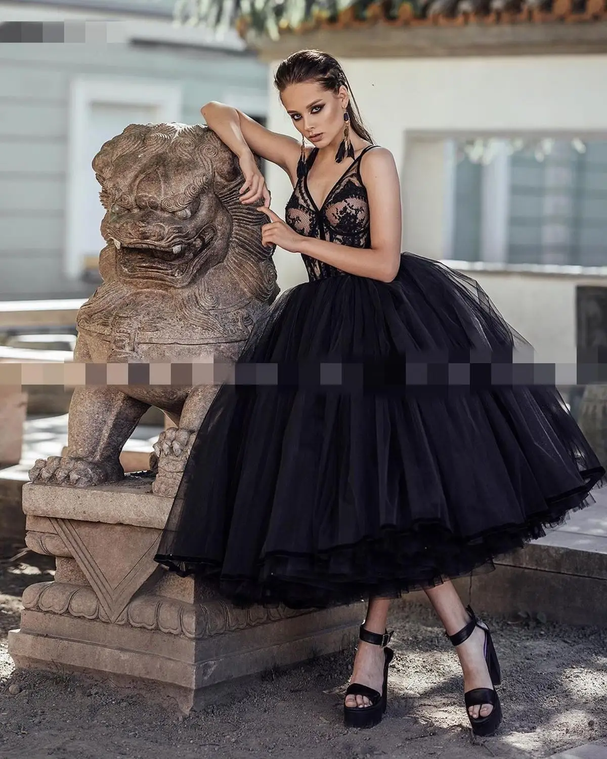 2020 New Arrival Short Tea Length Black Wedding Dresses V Neck Sexy Sheer Lace Top Princess Skirt Colored Bridal Gowns | Свадьбы и