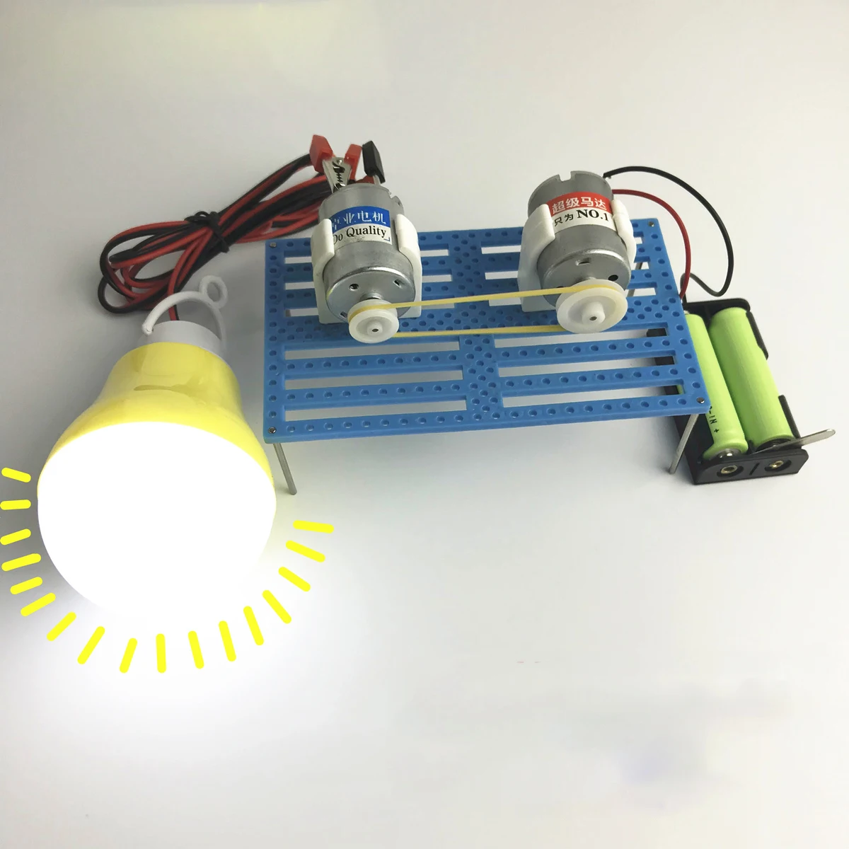 Energy conservation generator model, scientific and technological inventions, student hand-cranked power generation model