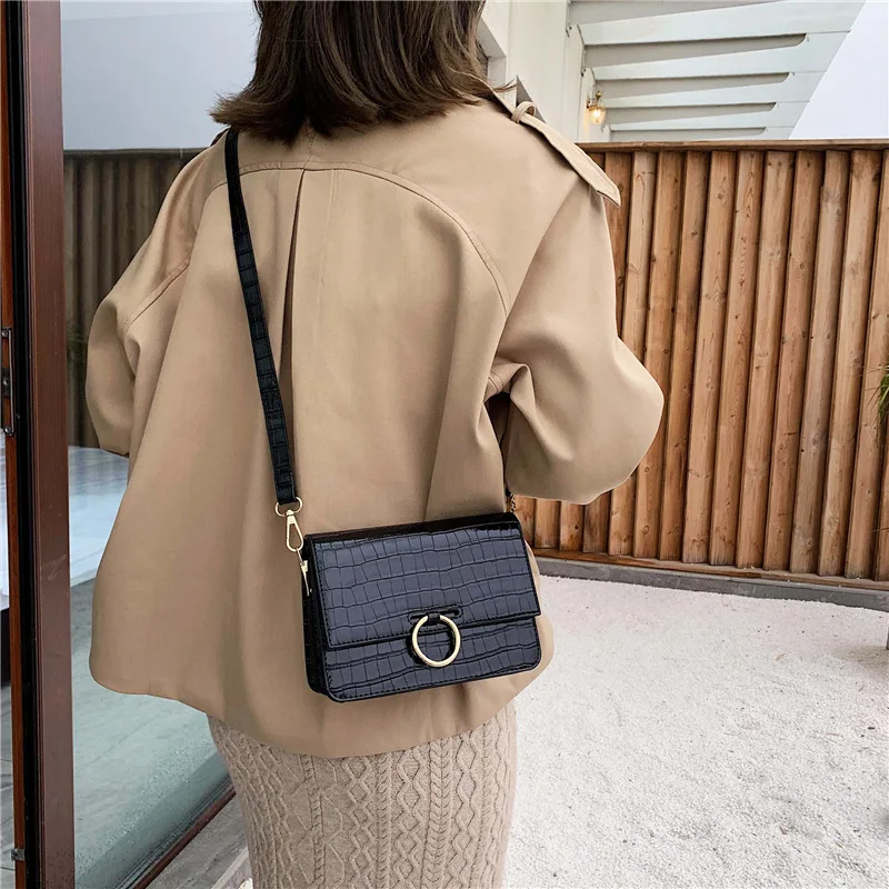 

INS Super Fire Small Bag 2019 New Style Korean-style Versitile Fashion Crocodile Pattern Square Sling Bag Patent Leather Crossbo