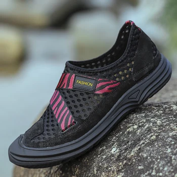 

Summer Mesh Hiking Shoes Leather Mountain Climbing Man Boots Slip on Trekking Quick Dry Beach Upstream Shoes Man Handmade Shoes