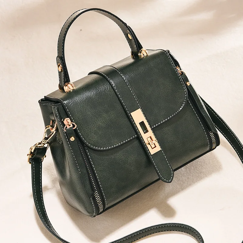Retro handbags 2020 new fashion French retro literature and art simple all-match small bag women messenger shoulder bag