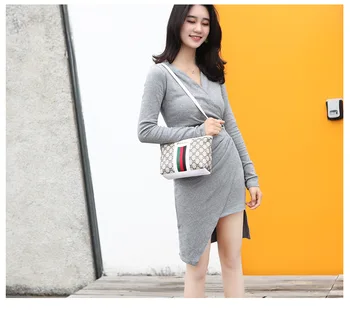 

Lychee pattern small bag 2020 Korean version of the new ribbon letter mobile phone bag shoulder diagonal bag handbag bucket bag