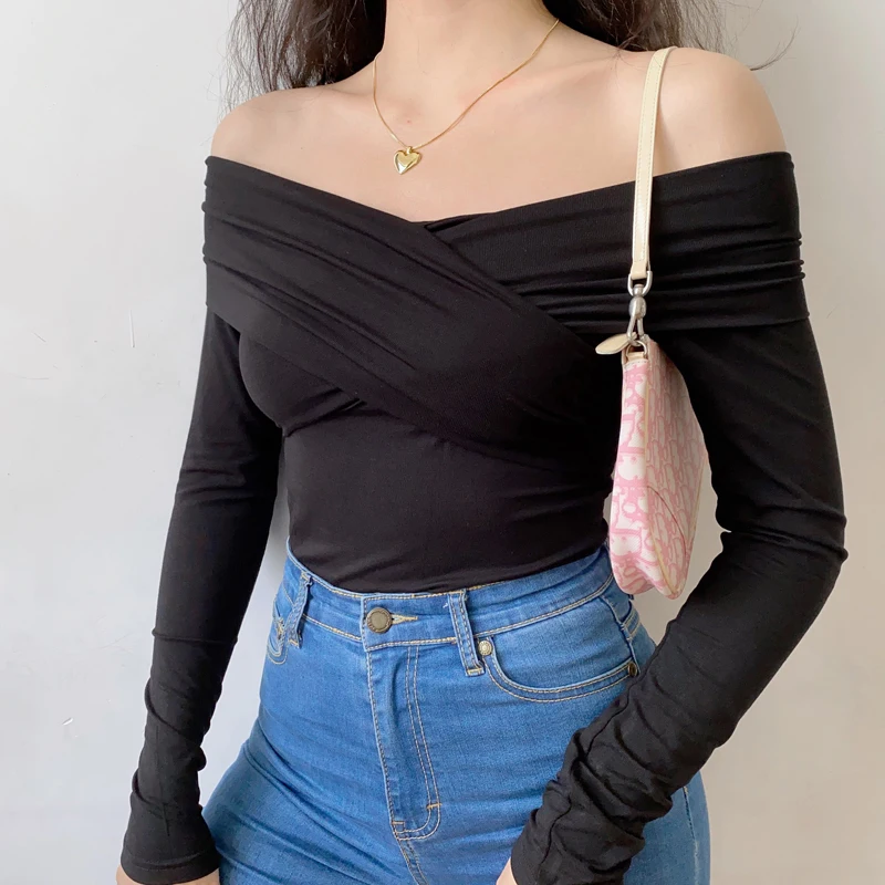 Рисунок 4 - Женский топ с длинным рукавом и