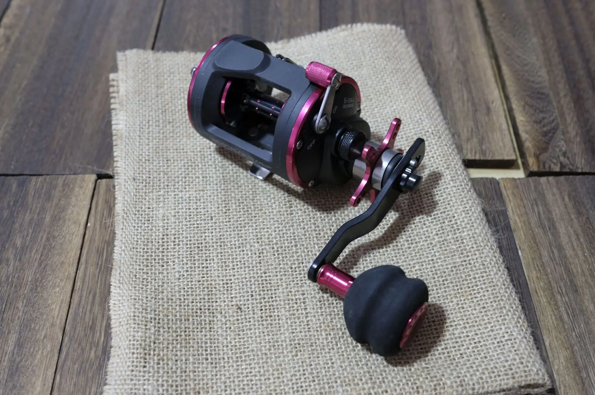 Приманка для рыбной ловли Leiqiang round chuan diao lun Throw Bait-рыболовное колесо
