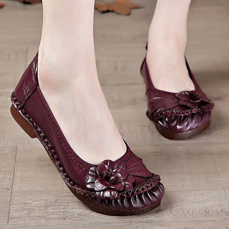

Shoes Women Flat Low-Cut Hollow out Rubber Sole Shoes for Four Seasons Ethnic-Style Soft Leather Comfortable Mom Shoes Soft Bott