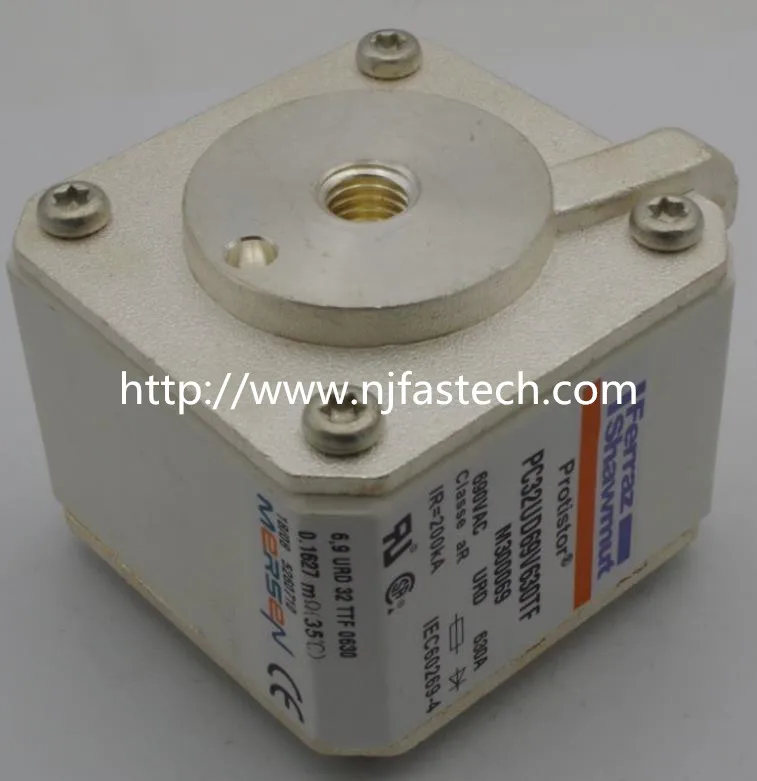И предохранитель 690V 550A PC32UD69V630TF