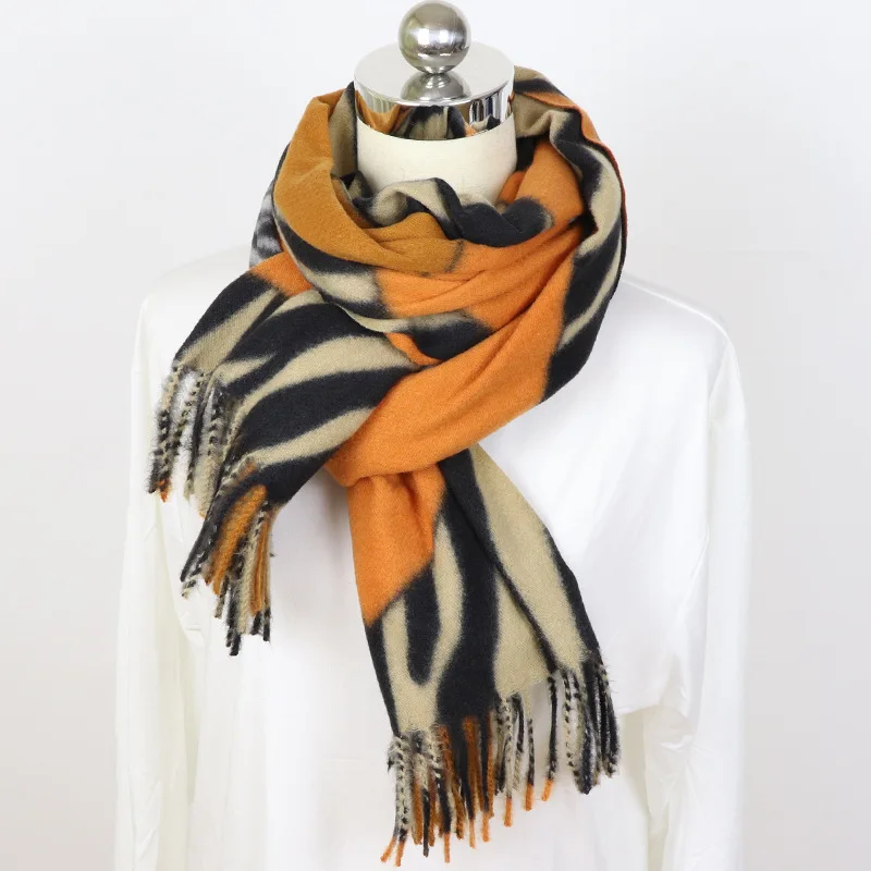 

Winter Fashion Zebra Stitching Leopard Print Imitation Cashmere Scarf Shawl Dual-Use Thick Warm Scarf and Windproof